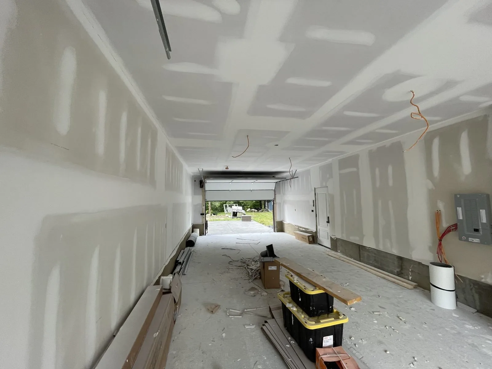 Custom home ceiling drywall